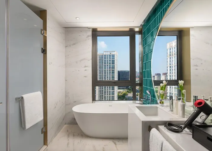 Hualuxe Shanghai Changfeng Park By Ihg