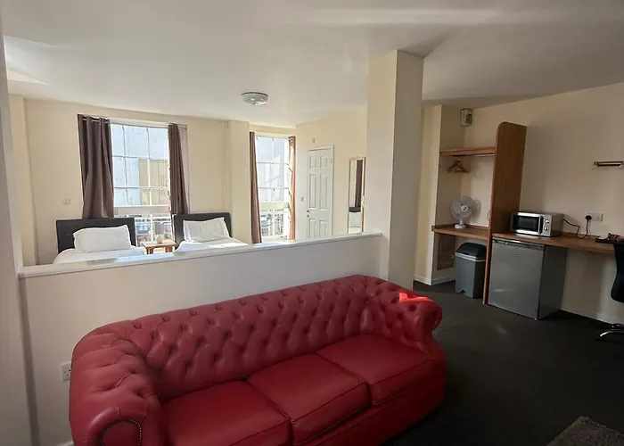Central Hotel Gloucester By Roomsbooked