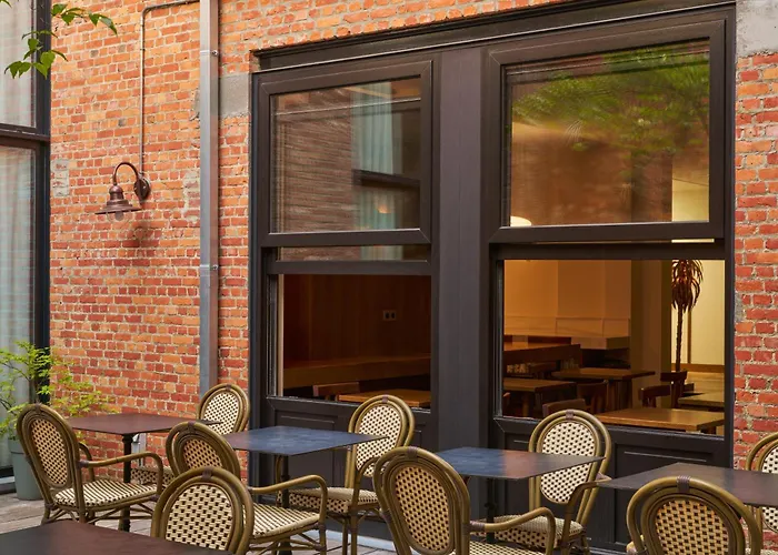 Latroupe Hotel Jardin Secret Saint-Gilles