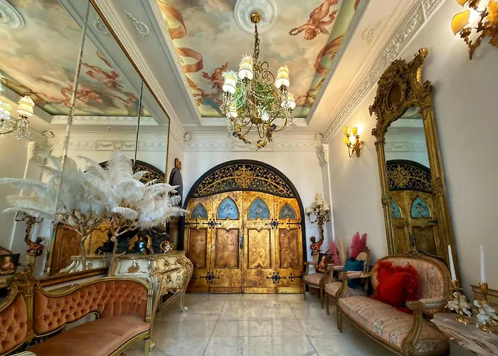 Conacul Coroanei Luxury Boutique Hotel Bucarest