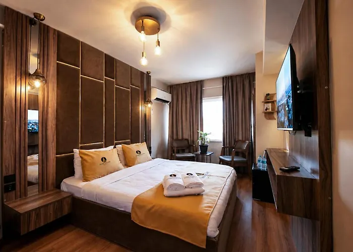 Ali Khan Hotel
