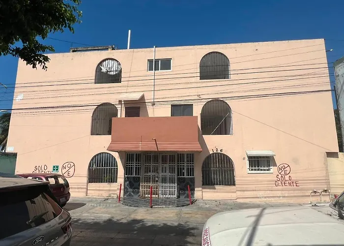 Casa De Huespedes Los Santos Cancún