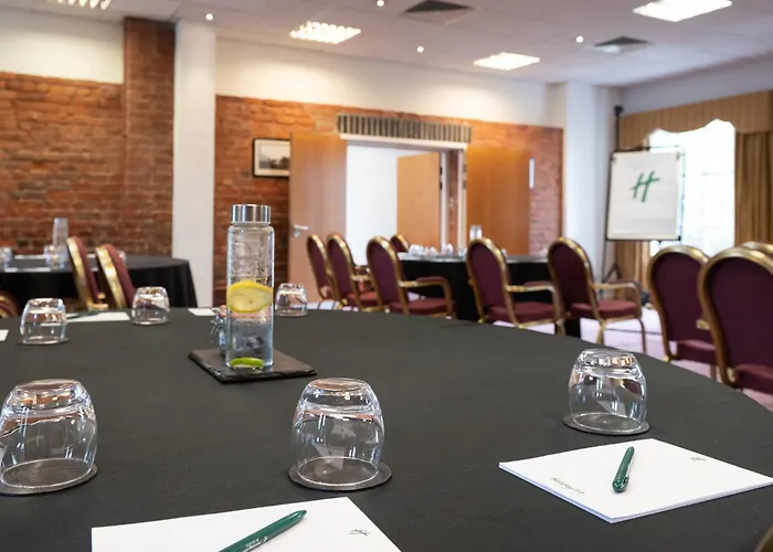 Holiday Inn Ellesmere Port/Cheshire Oaks By Ihg