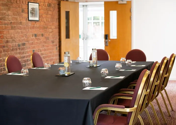 Holiday Inn Ellesmere Port/Cheshire Oaks By Ihg