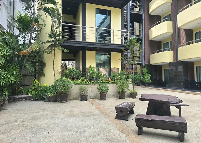 Baron Beach Hotel