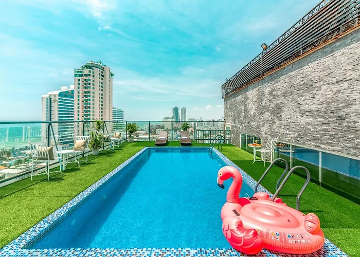 Royal Family Hotel