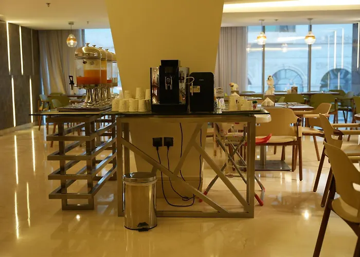 Grand Plaza Hotel - Gulf Riadh