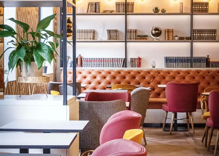 Mercure Paris Bercy Bibliotheque