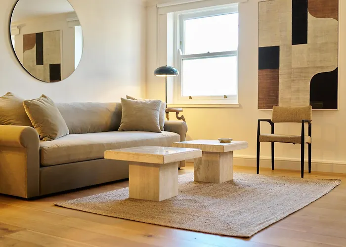 Europa House Apartments