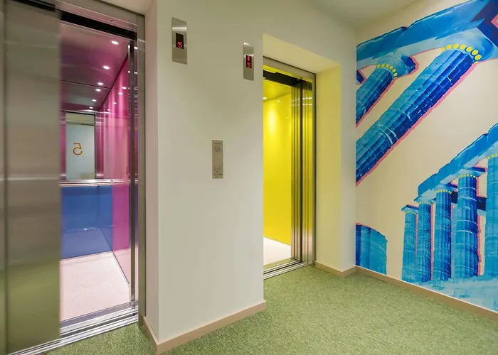 Ibis Styles Athens Routes