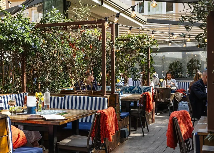Aragon House Hotel London