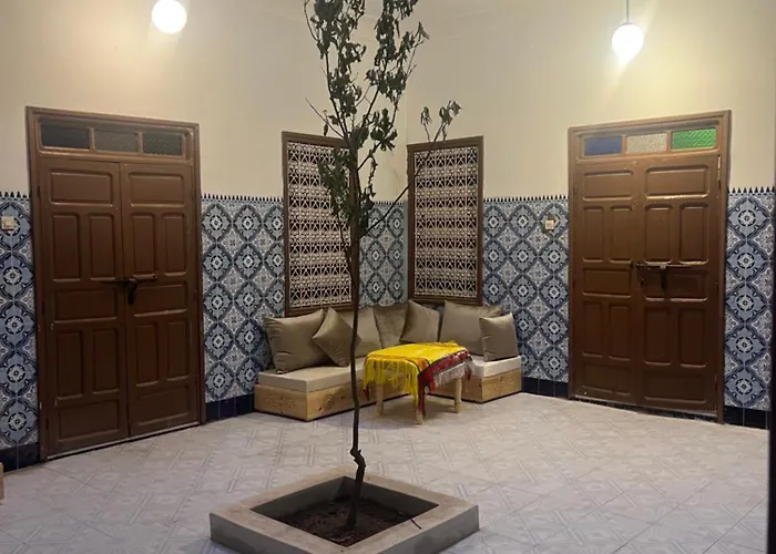 Riad Yenna