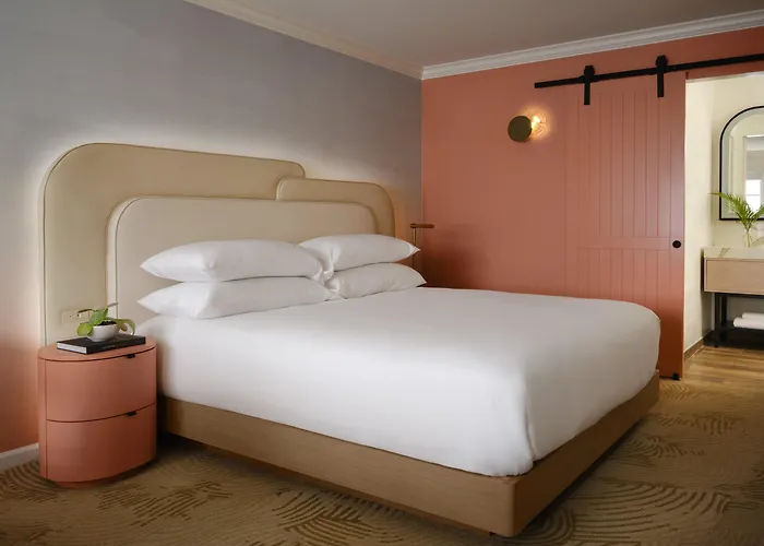 Kimpton Miralina Resort And Villas By Ihg Paradise Valley