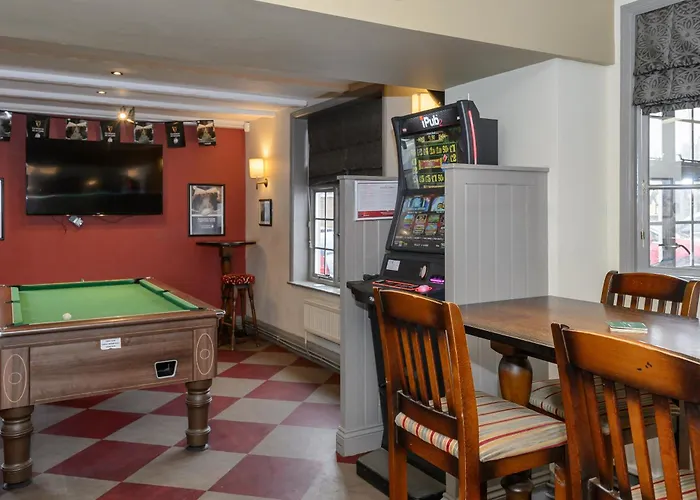 Balfour Arms Hotel Dean 