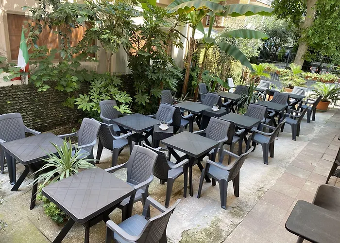 Hotel Nanni Garnì