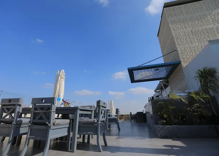 Pyramids Oasis Hotel Kafret el-Gabal