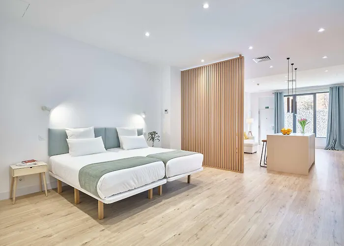 Paseo Suites Hotel