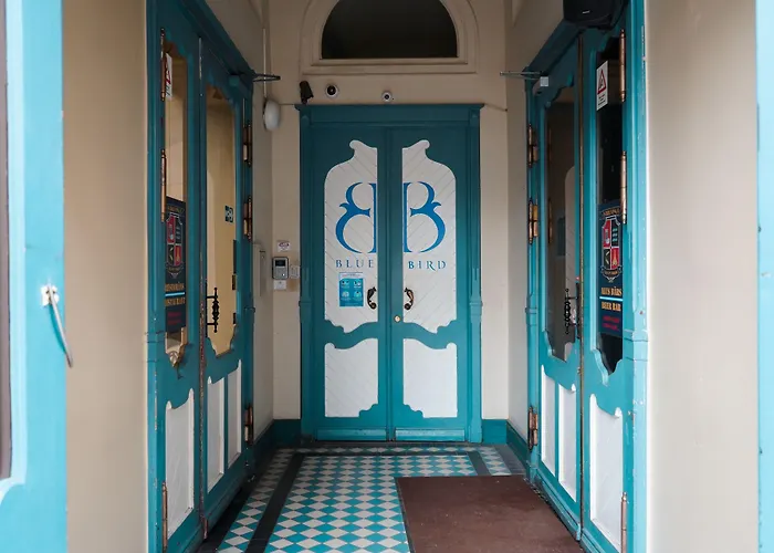 Blue Bird Boutique Hostel - Riga Old Town