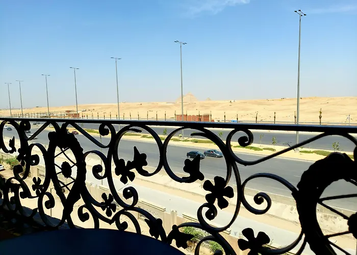 Pyramids Planet Hotel Ghatati