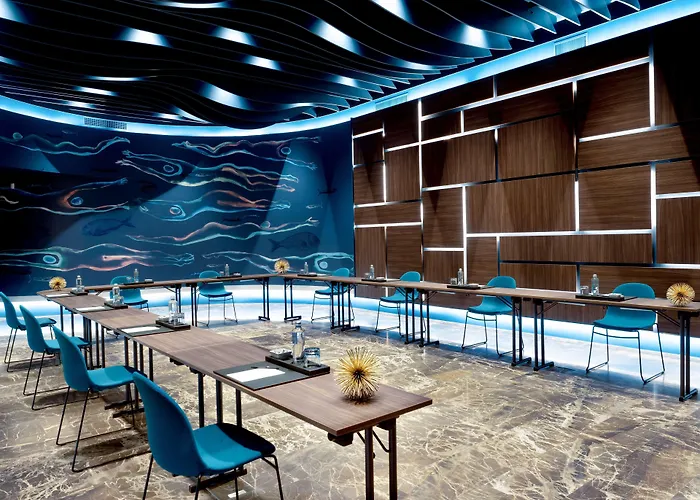 De Bonart Naples, Curio Collection By Hilton Hotel