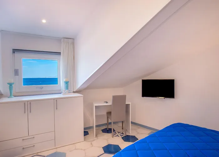 Caruso sea view