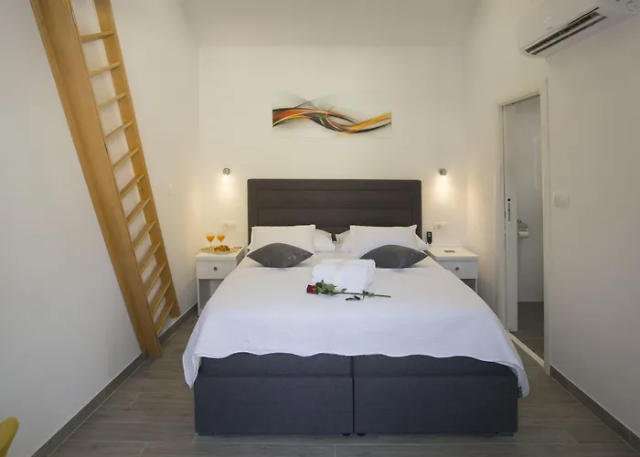 Central Old Town Rooms Split
