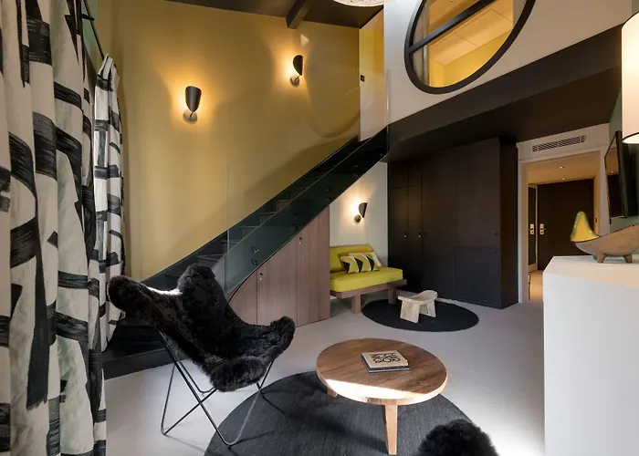 Mihotel Tour Rose Lione