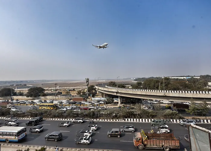 Hotel Aerocity Purple Orchid Nuova Delhi