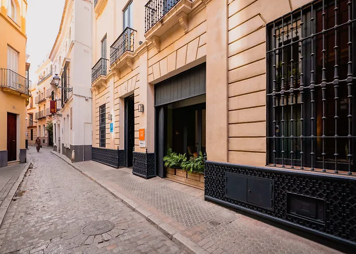 Joya Del Casco Boutique Hotel By Shiadu Sevilla