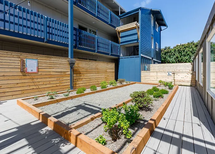 Surfland Hotel Lincoln City