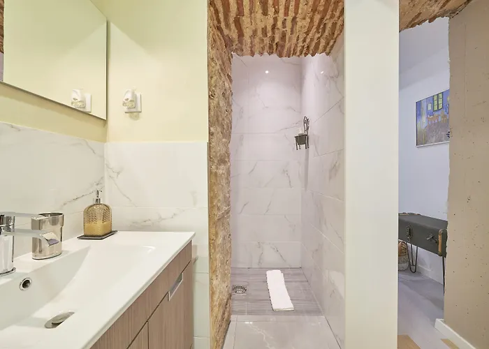 Lisbon Inn Bica Suites
