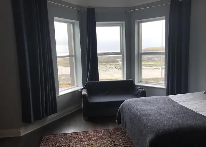 Rolling Wave Guesthouse