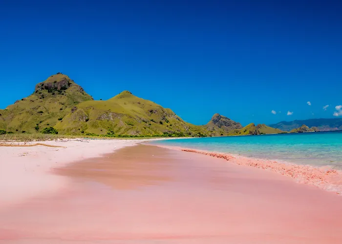 Ayana Komodo Waecicu Beach