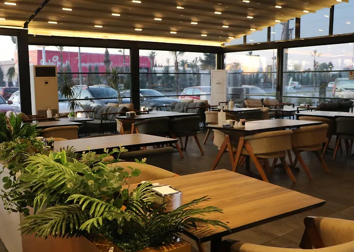 Isnova Hotel Airport