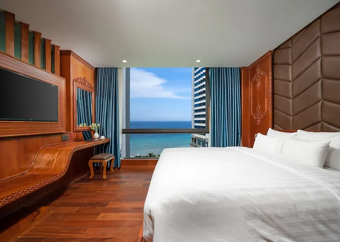 Monalisa Luxury Hotel Da Nang