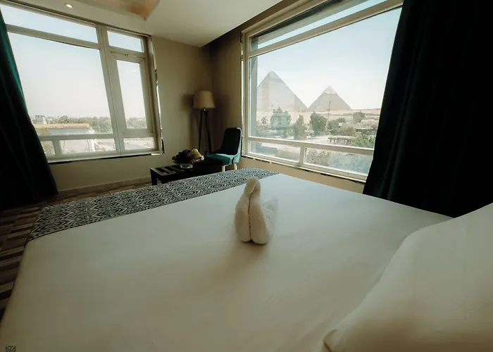 Turquoise Pyramids & Grand Egyptian Museum View Hotel