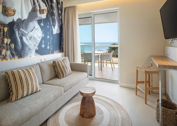 Aparthotel Tropic Garden Santa Eularia des Riu