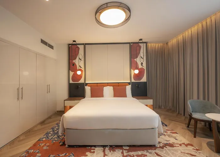 Ramada By Wyndham Downtown Dubai Aparthotel
