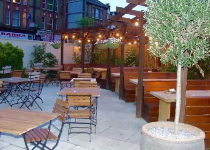 Tulse Hill Hotel