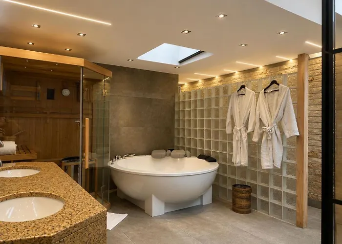 Suites Aix la Chapelle, Exclusive Apartments, Wellness&more, Aachen City