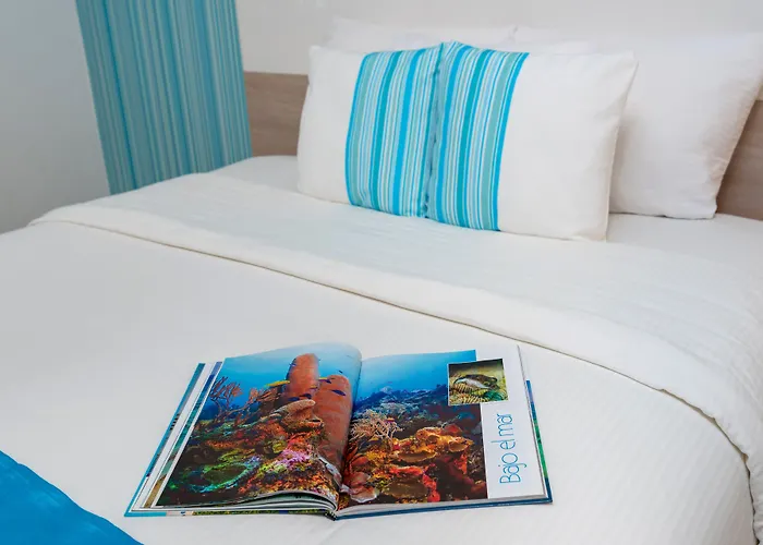 Aqualina Inn
