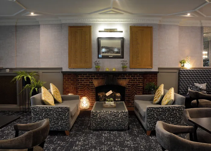 The Lodge At Kingswood Epsom