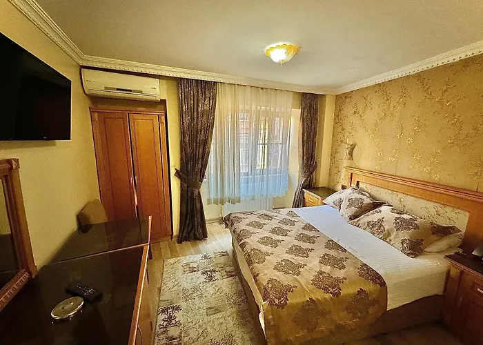 Grand Papirus Hotel