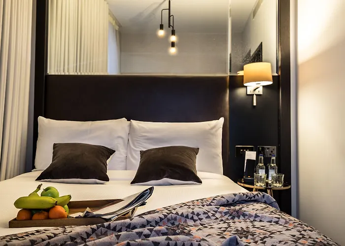 Camden Enterprise Hotel