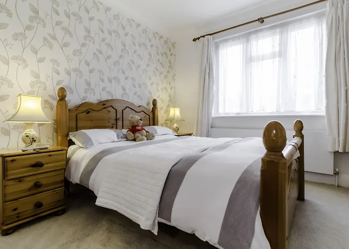 Brooklyn House Hotel Barnet