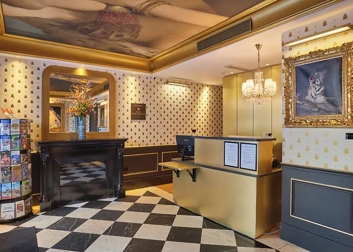 Hotel Eiffel Petit Louvre Parijs