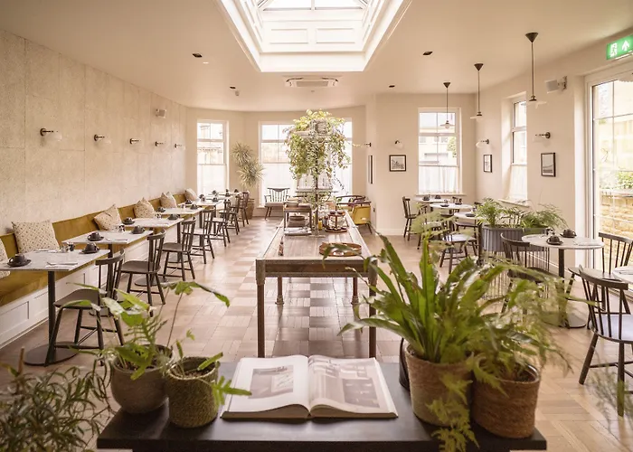 Leighton House - Boutique Guesthouse Bath