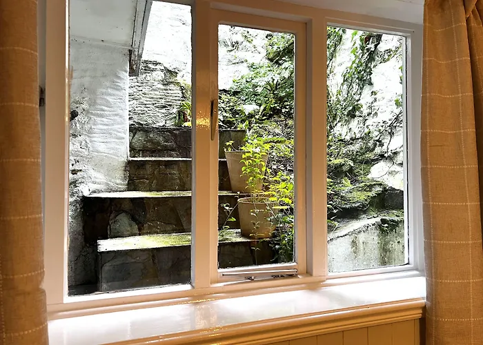 The Claremont Hotel-Adult Only Polperro