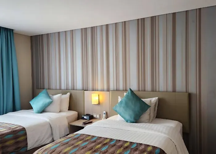 Hotel Plaza Suites