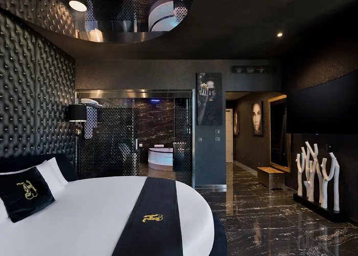 Hugo'S Boutique Hotel - Adults Only